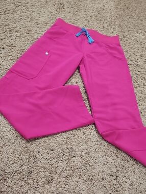 Figs Kade Bottoms- XS- Electric Orchid